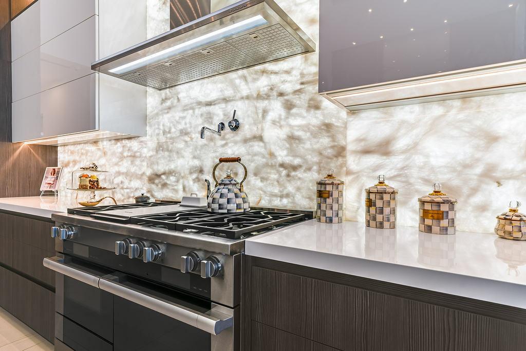 Quartzite Slabs Display